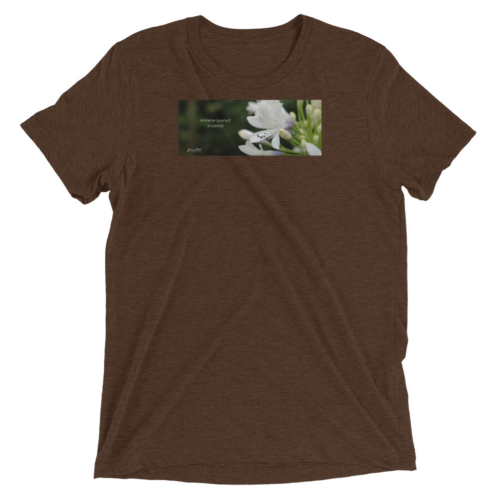 Agapanthus-Indigo Frost. “Immerse yourself in silence”. Short sleeve t-shirt