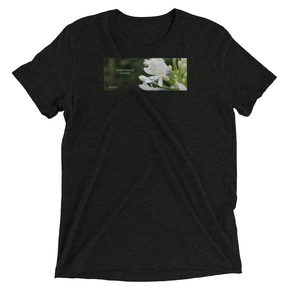 Agapanthus-Indigo Frost. “Immerse yourself in silence”. Short sleeve t-shirt