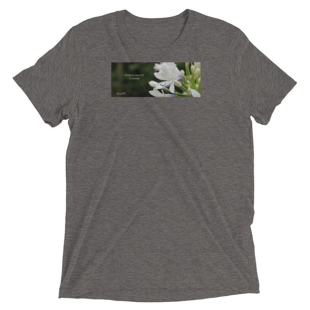 Agapanthus-Indigo Frost. “Immerse yourself in silence”. Short sleeve t-shirt